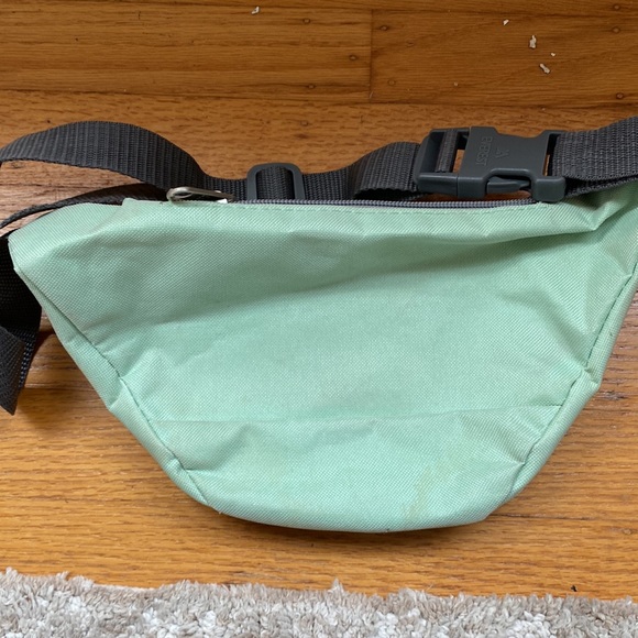 Everest Fanny Pack - Picture 3 of 12